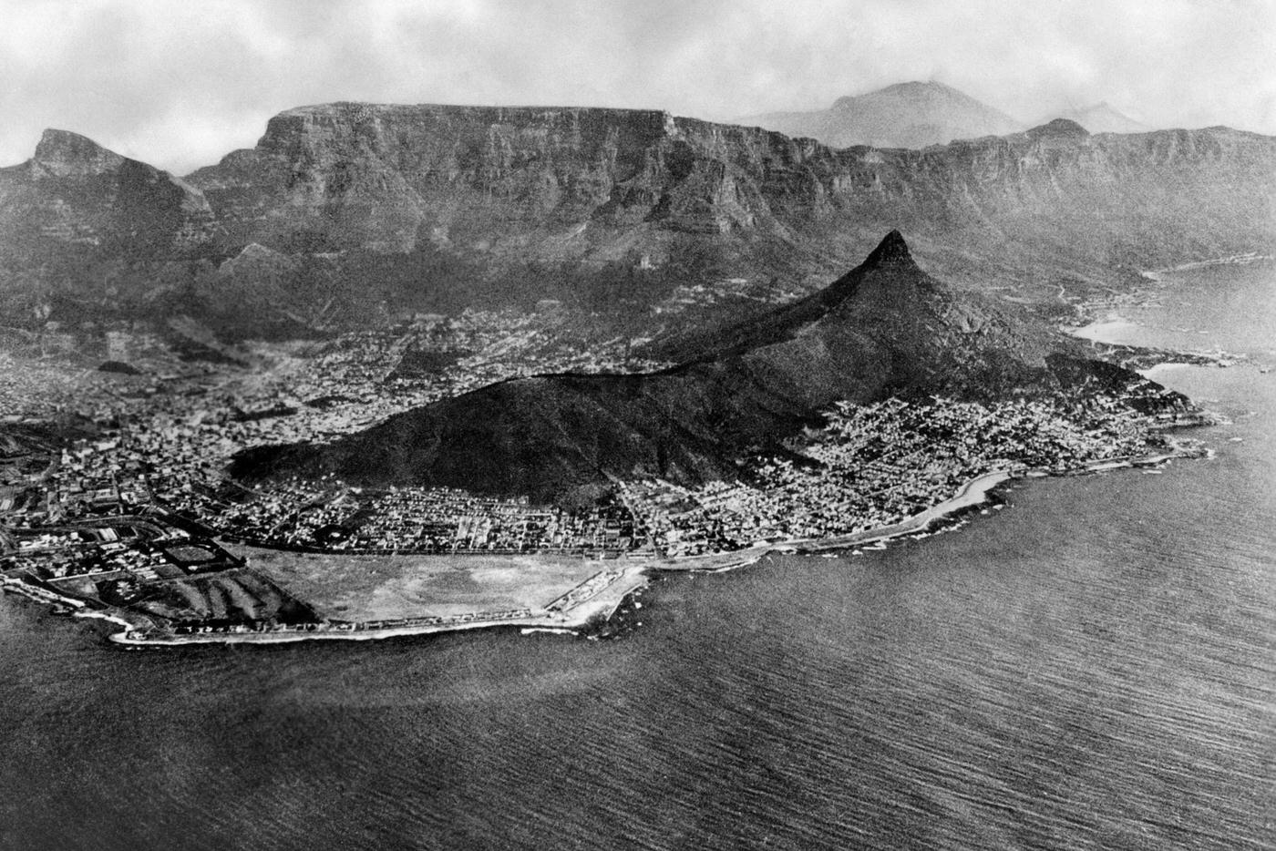 #32 Cape Town, 1930s
