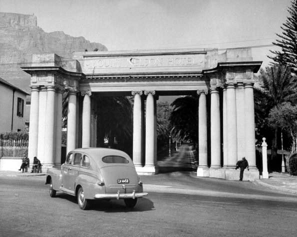 #20 Mount Nelson hotel entrance 1946