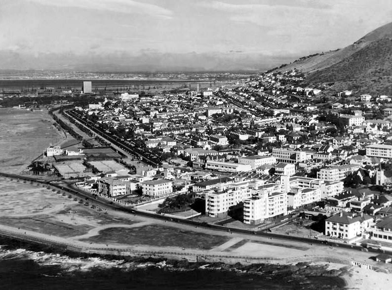 #45 Three Anchor Bay 1945.