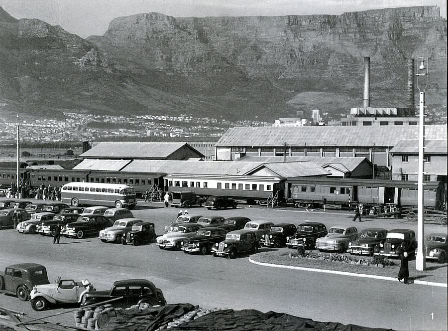 #126 Tourist train in the Docks, 1950s