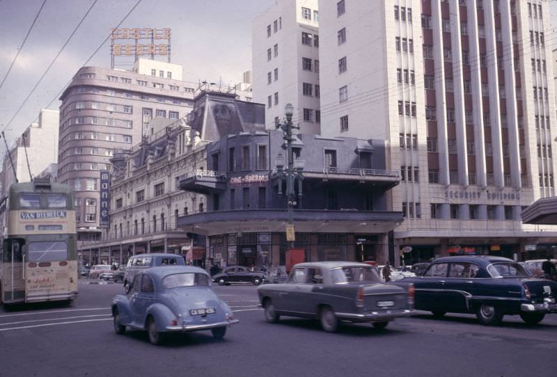 #16 Street scene in Cape Town, 1960s