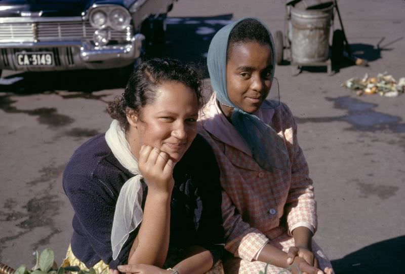 #22 Girls at market in Cape Town, 1960s