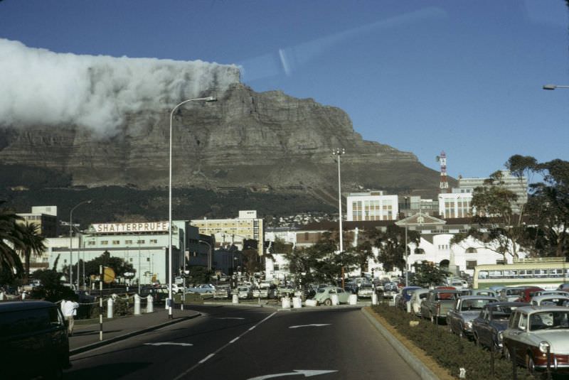 #26 Street scene in Cape Town with Table Mountain in background, 1960s