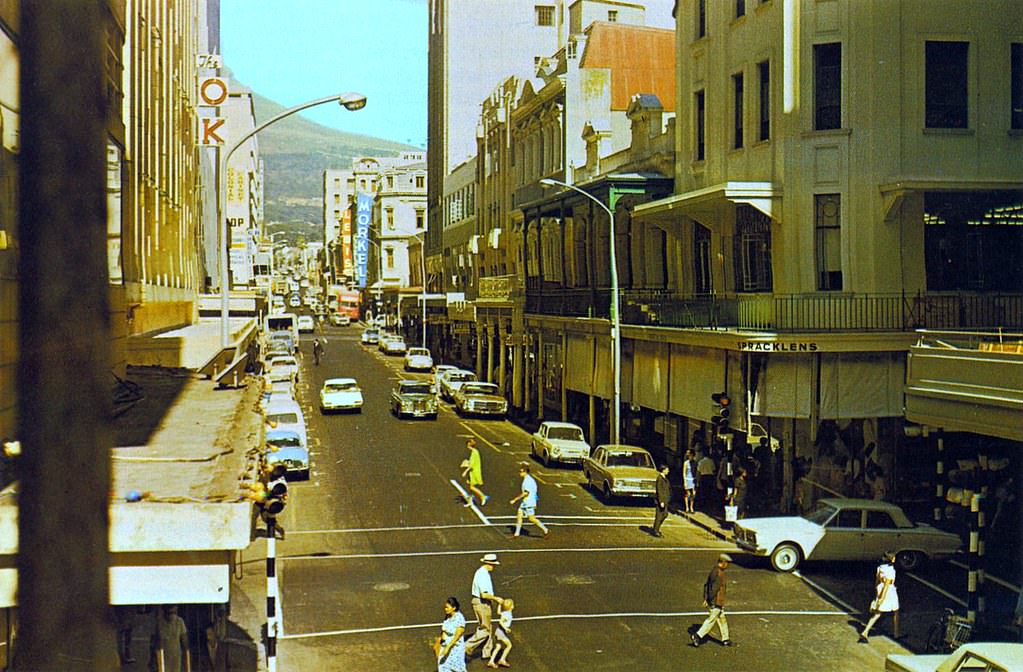 #249 Plein street, 1967