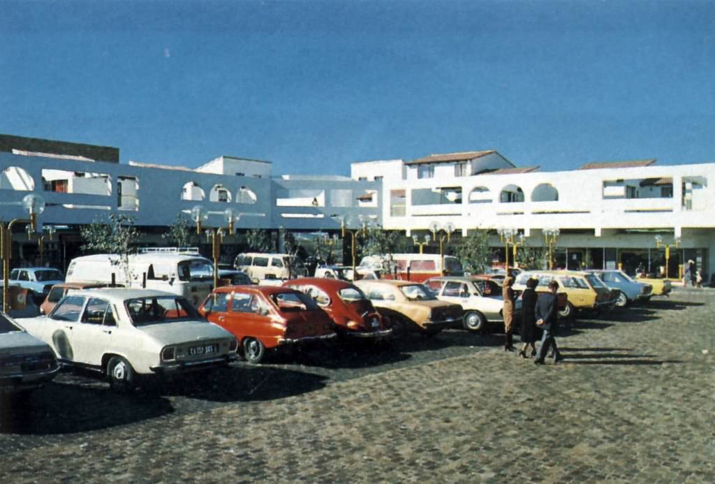 #71 Mitchells Plain, 982.