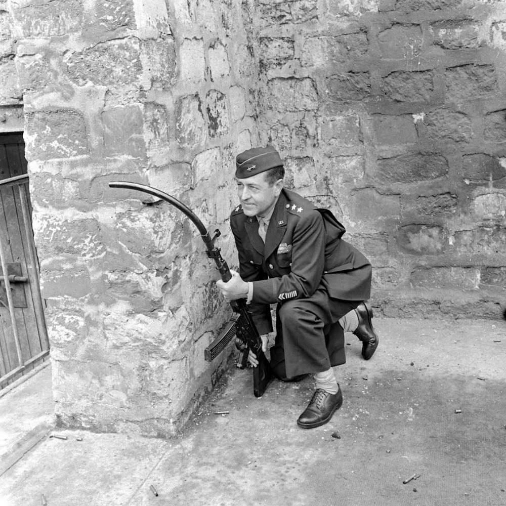 Bending Bullets in WWII: The Astonishing Tale of the Krummlauf that Attempted to Curve Shots Inventi