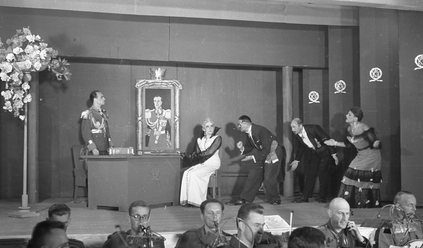 #6 An orchestra was also part of the officers’ camp Oflag VII-A in Murnau. The officers’ audiences were composed of German soldiers at the camp, who occasionally brought their families with them to the shows.