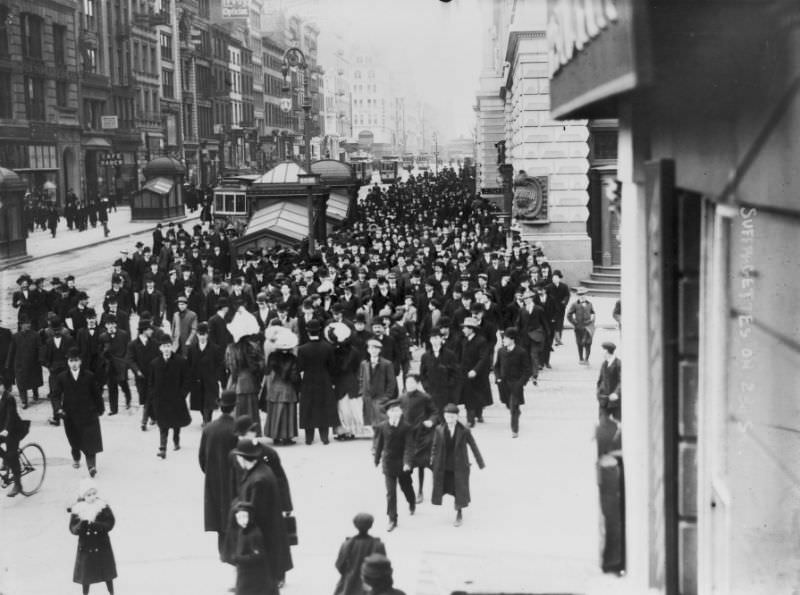 #2 Suffragettes on 23rd Street, 1908.
