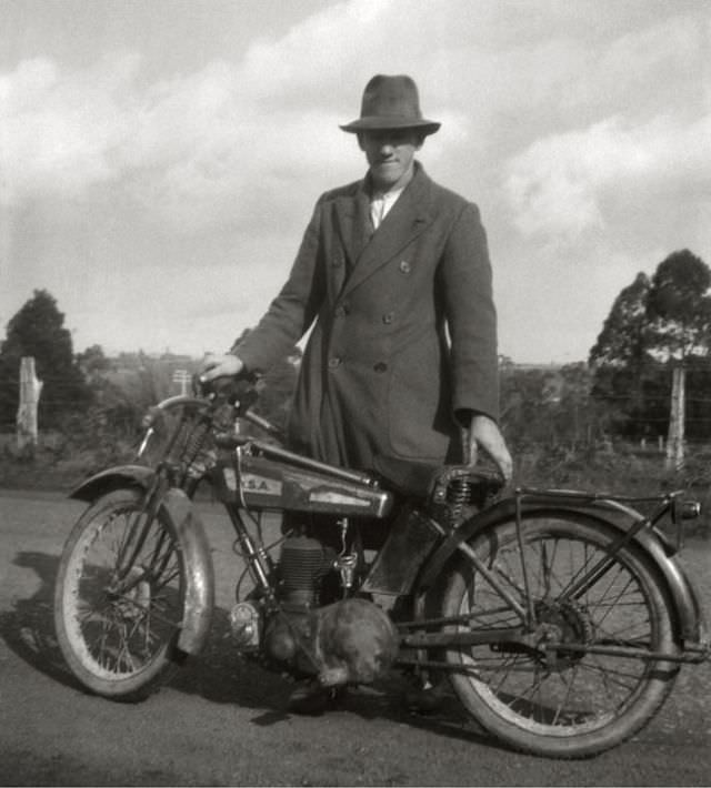 #5 BSA motorcycle in Australia, 1920s