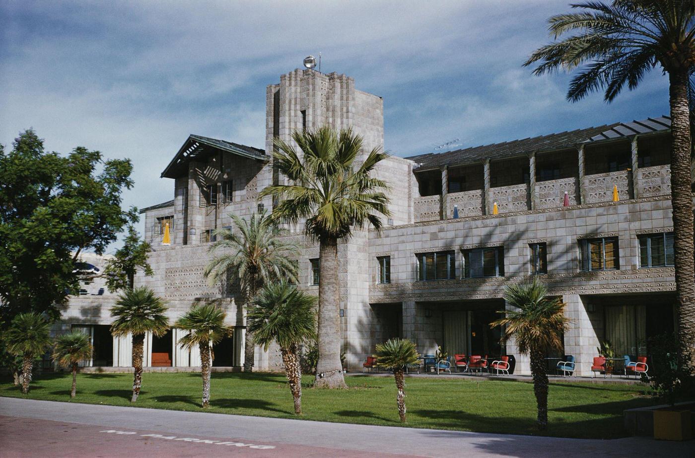 #64 Arizona Biltmore Hotel, 1960s
