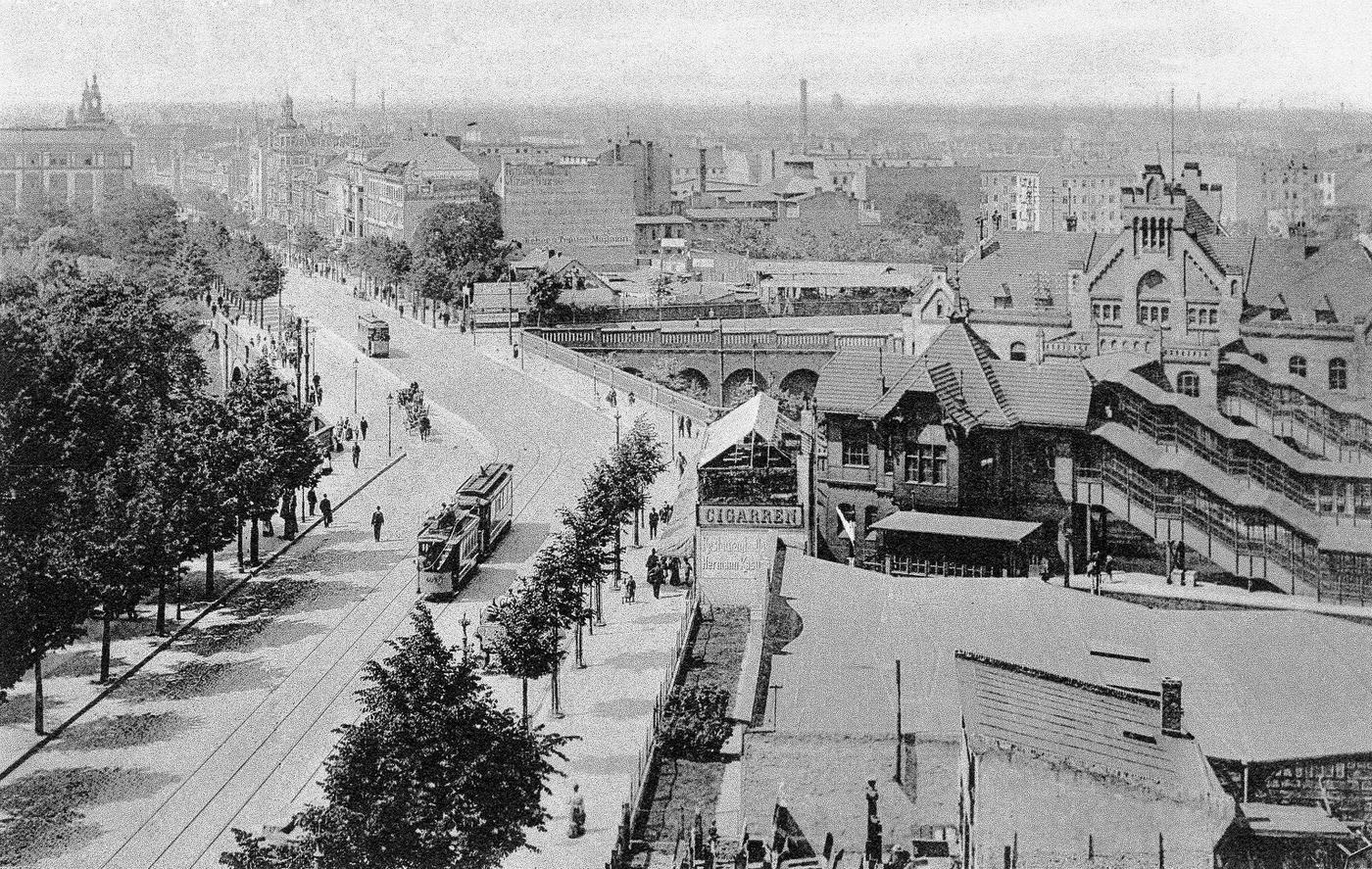 #94 Germany, Berlin: Station Gesundbrunnen, Berlin, 1930