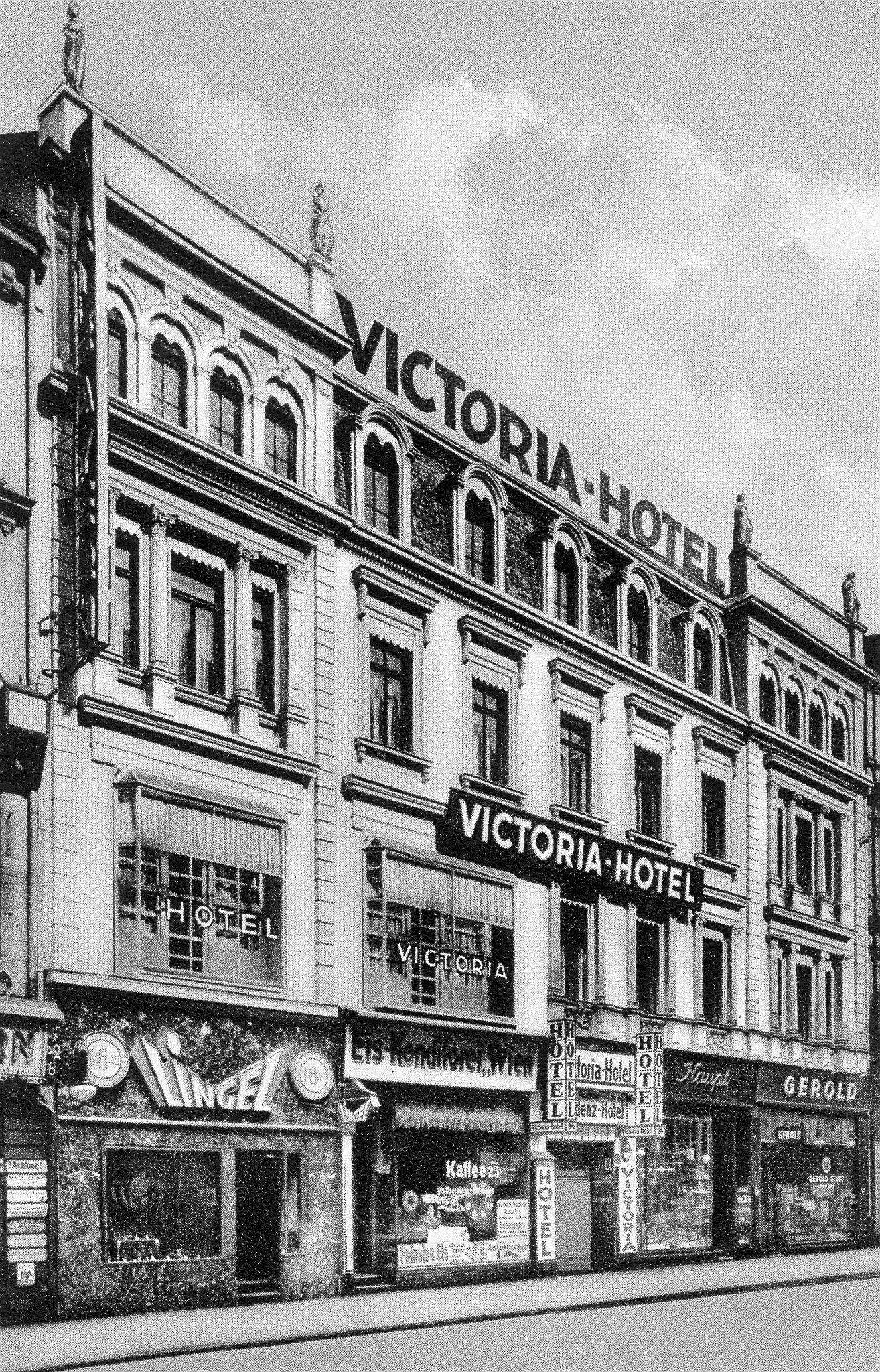 #107 Germany, Berlin: Victoria Hotel, Berlin, 1931