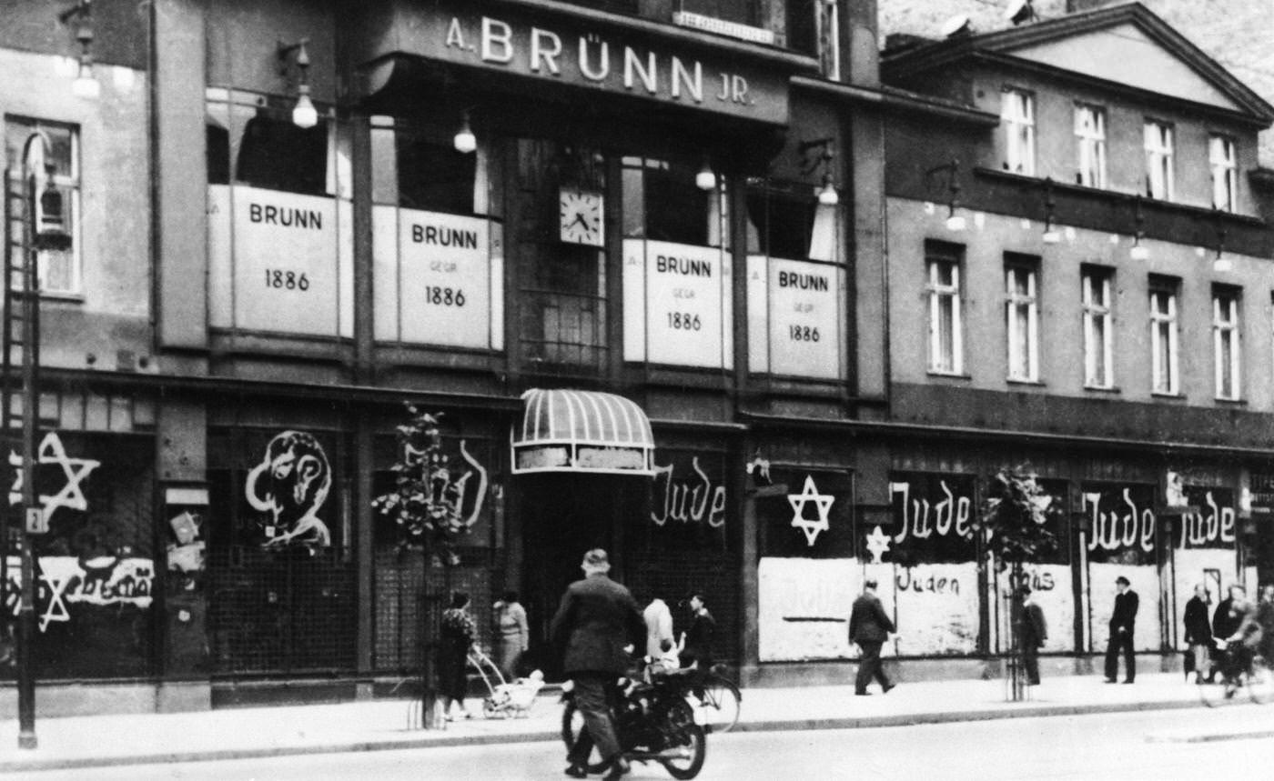 #109 Anti-Semitic Paintings On A Jewish Store, Berlin, 1930