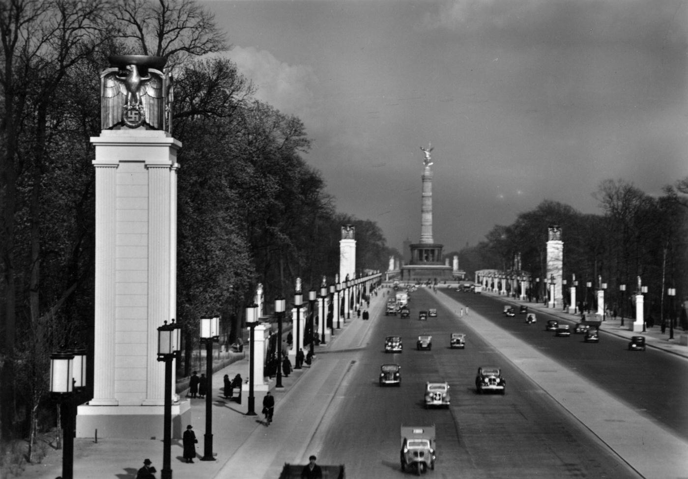 #116 Busy Berlin, Berlin, 1939