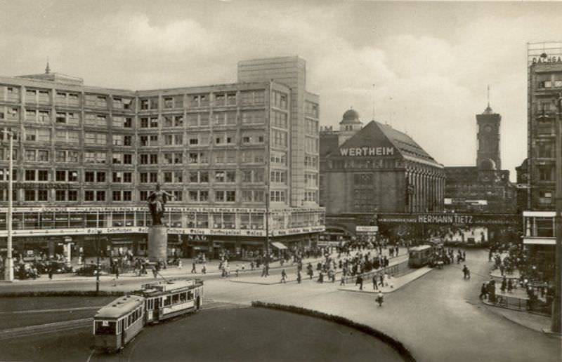 #2 Alexanderplatz and the Berolina column, Berlin, 1930