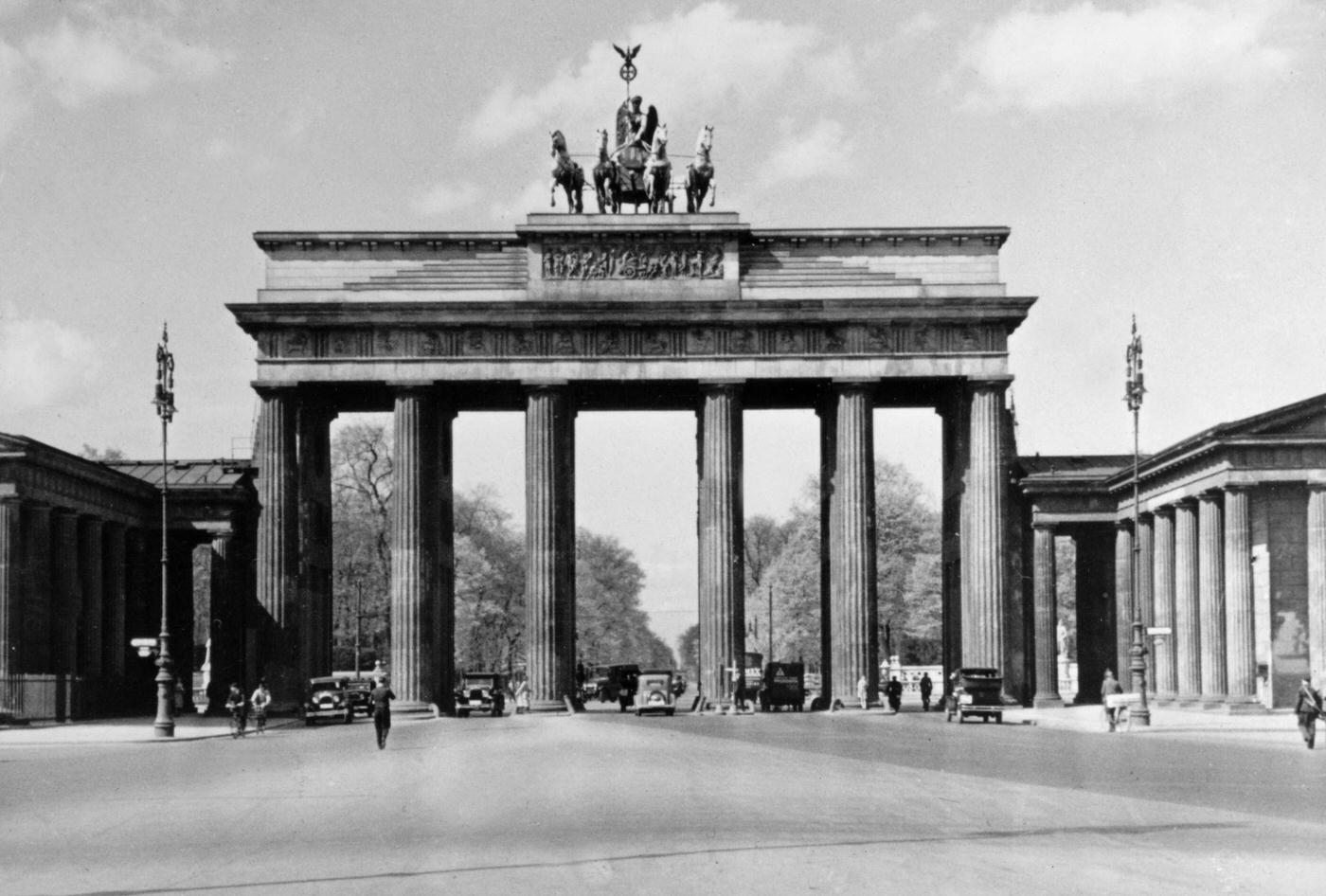 #65 Travel, Cities, Germany, Berlin, 1930s, The famous landmark of Berlin, the Brandenburg Gate, pictured as it was before World War Two