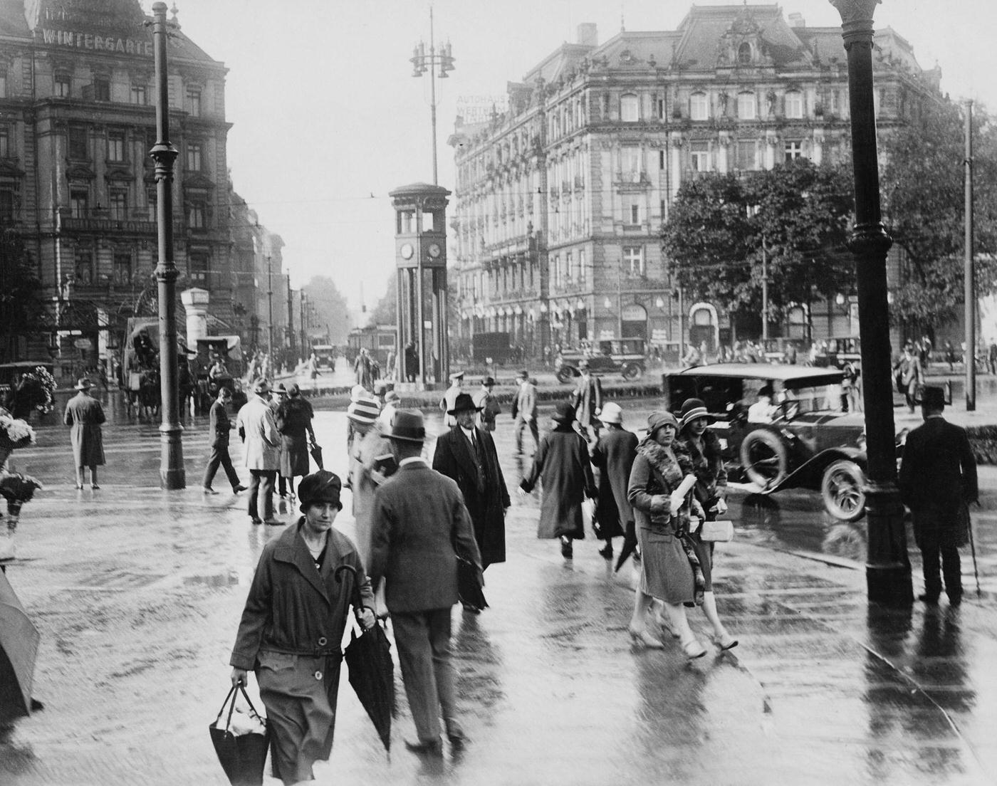 #73 Potsdamer Platz, Berlin, 1930