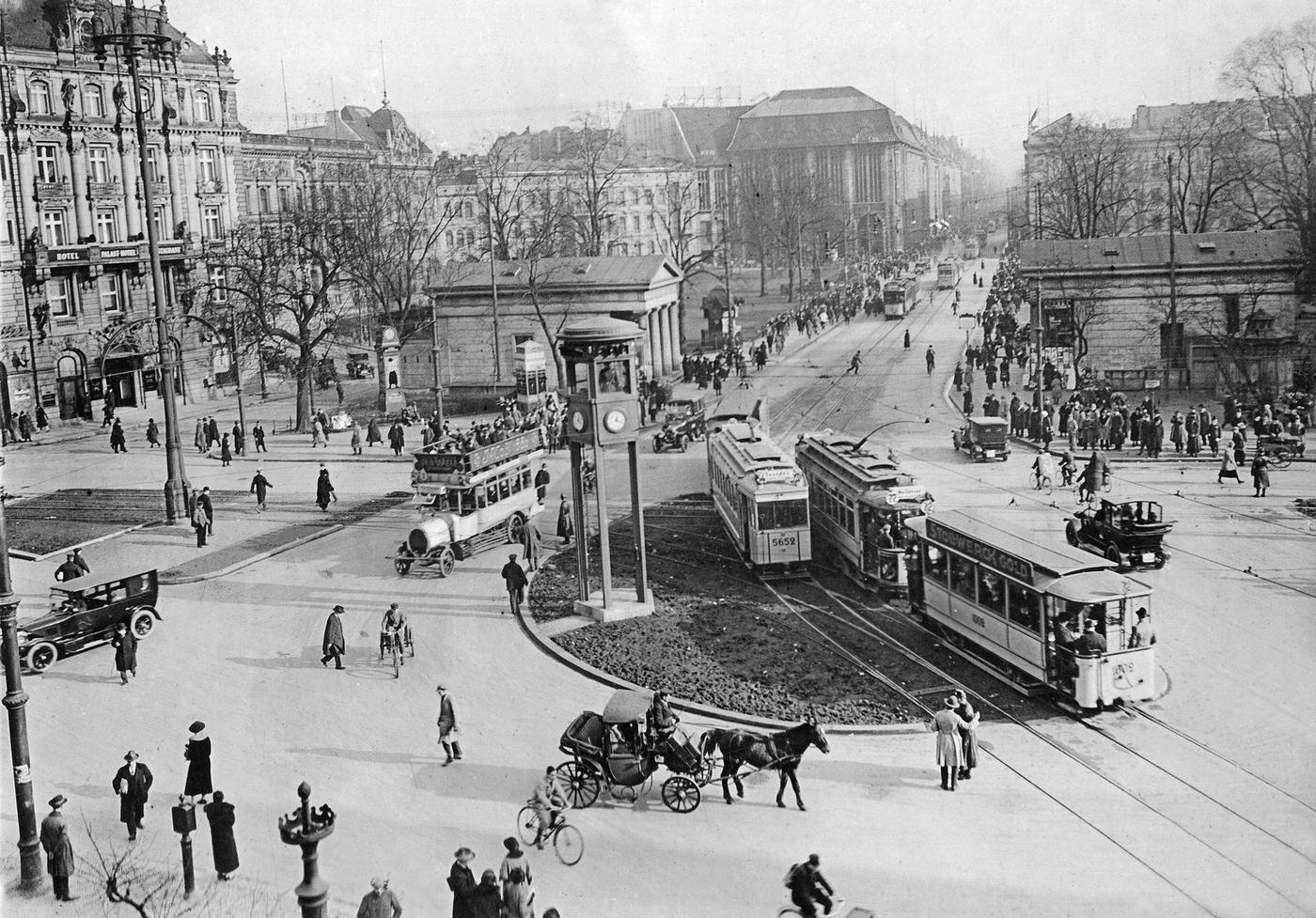 #76 View from Potsdamer Platz towards Leipziger Strasse, Berlin, 1930