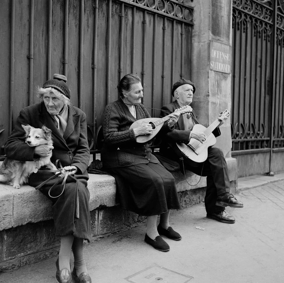 #31 Street Musicians, Paris, 1955