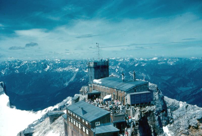 #195 The Zugspitze. Münchnerhaus and Alps