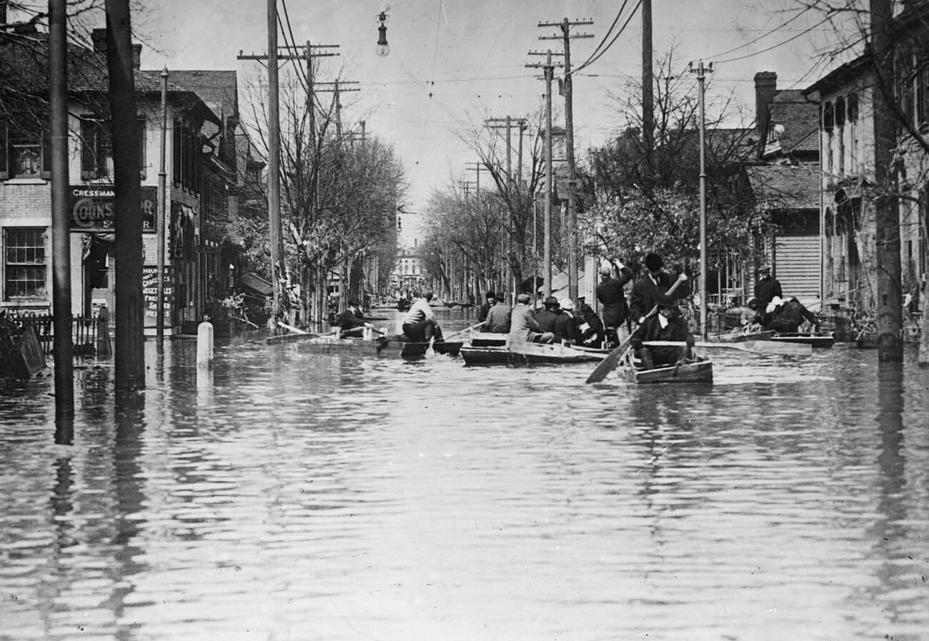 #22 People being rescued during the Great Flood of Dayton, 1913.