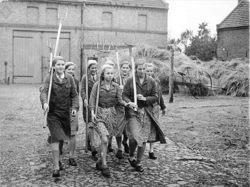 #57 Members of the League of German Girls on farming duty, Sep 1939.