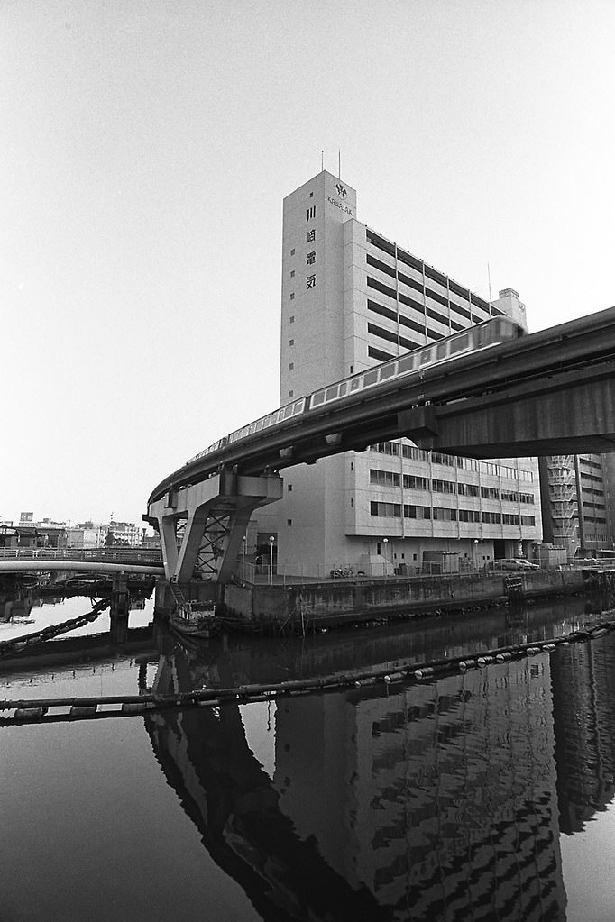 #51 Shibaura, Minato City, Tokyo Metropolis, Japan. 1980.