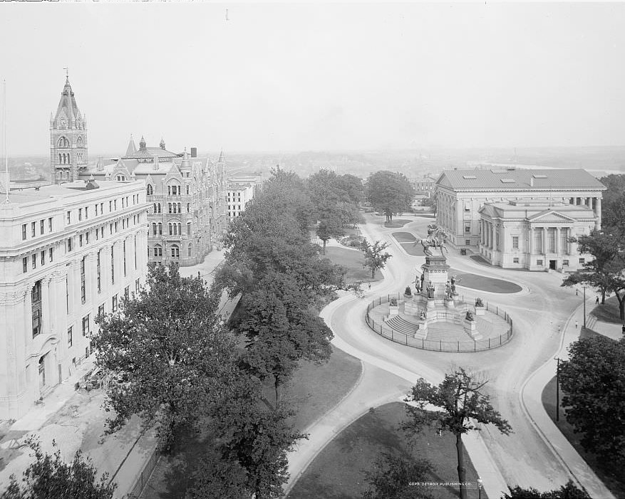 #13 East from Hotel Richmond, Richmond, 1910s