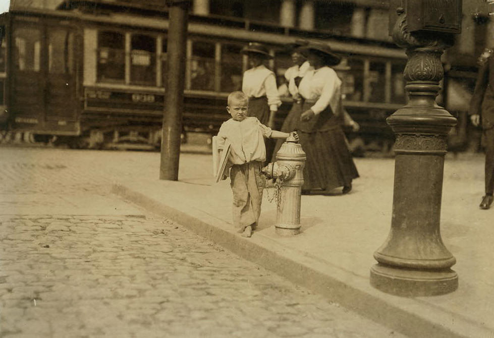 #23 A Richmond newsboy, 1911