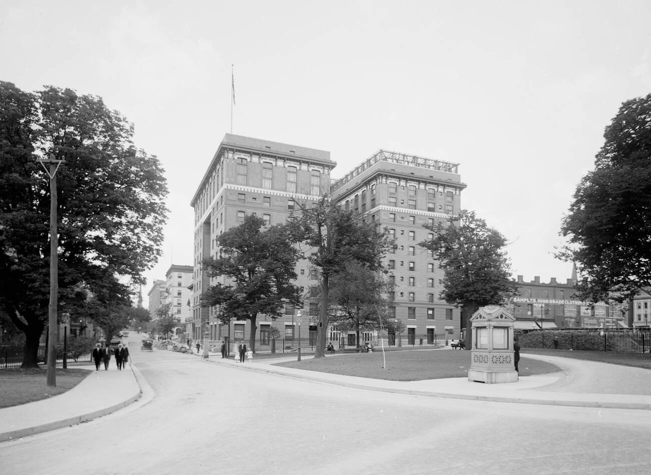 #33 Hotel Richmond, Richmond, 1910s