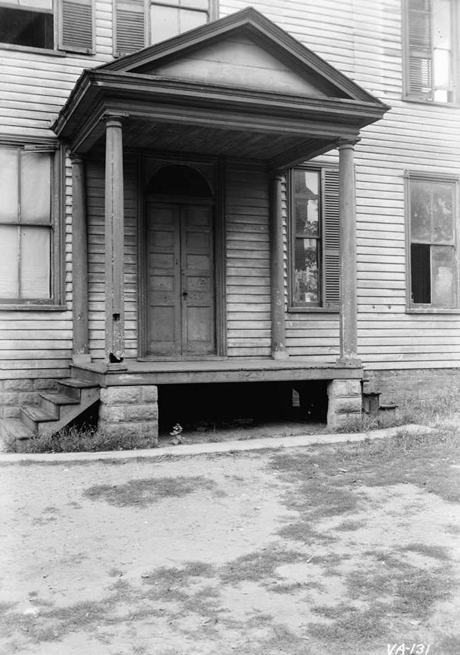 #32 Grey House, 1007 McDonough Street, Richmond, 1933