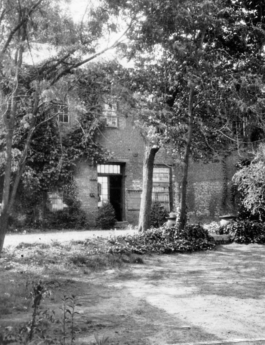 #49 The entrance to the old brick building on Belle Isle in Richmond, which once served as headquarters for the officers in charge of the Belle Isle prison camp during the Civil War, 1935.