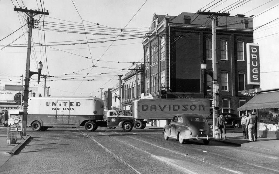 #95 Traffic moved through the intersection of Cowardin Avenue and Hull Street in South Richmond, 1948.