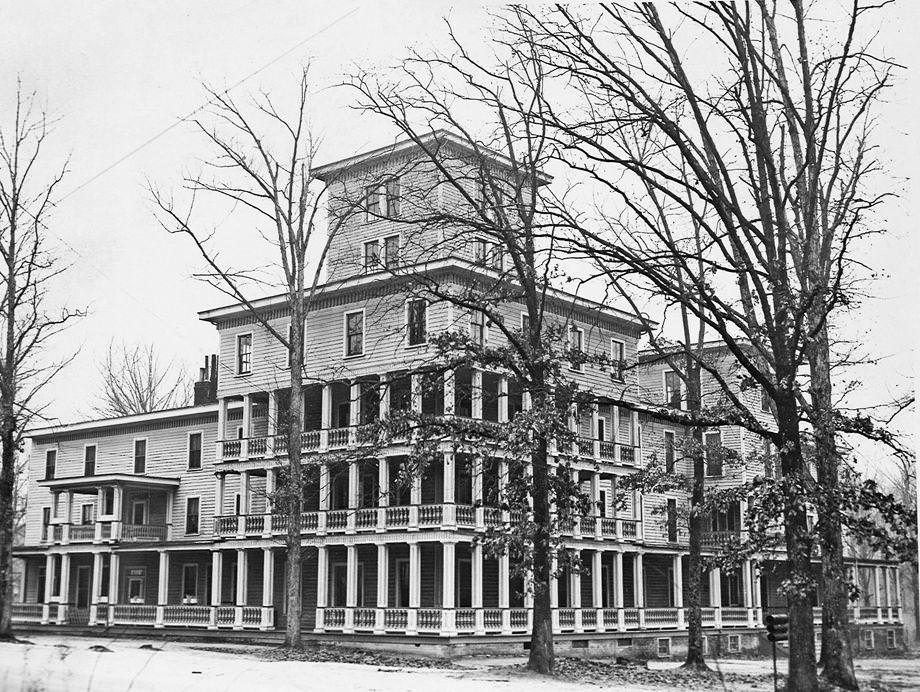 #112 Forest Lodge, completed in the early 1880s by Confederate Army scout John Cussons, 1946.