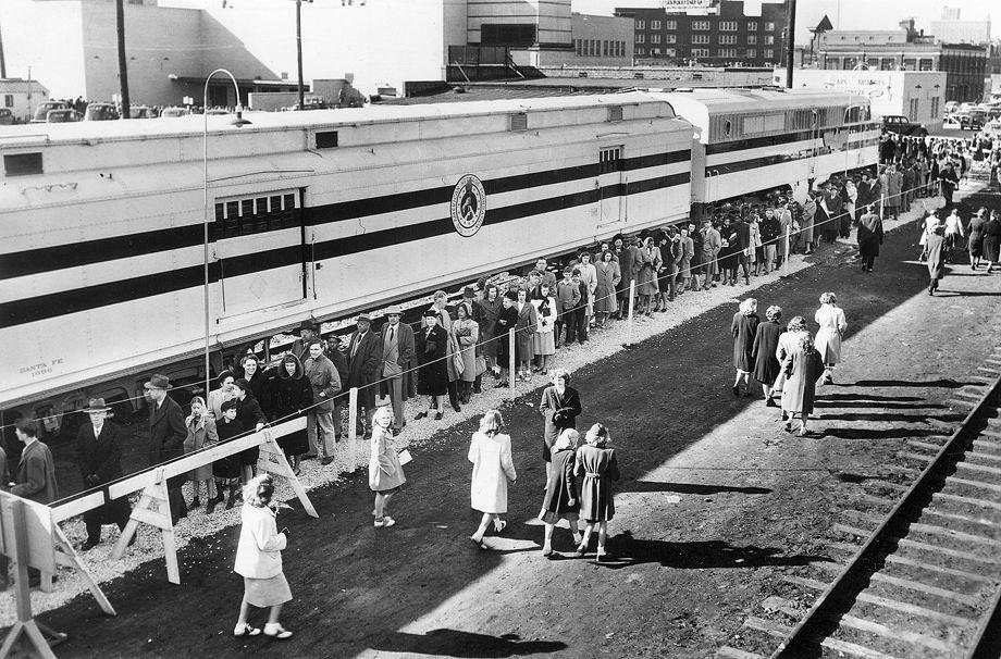 #114 The Freedom Train stopped in Richmond at Allen Avenue and West Broad Street, 1947.