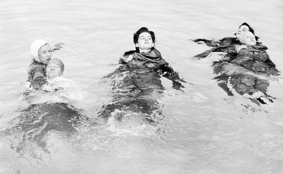 #178 Richmond women participated in a Red Cross swimming program to practice personal safety, rescue and resuscitation methods, 1943.
