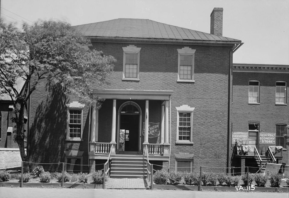 #22 Hawes House, 506 East Leigh Street, Richmond, 1940s