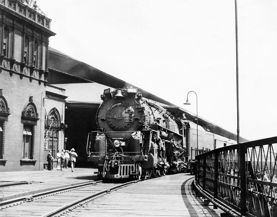 #82 A train pulled into Main Street Station in Richmond, 1946.