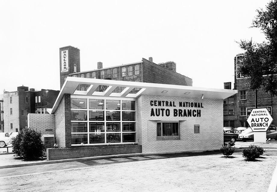 #94 Central National Bank opened an “auto branch” at Third and Marshall streets in downtown Richmond, a block from the main office, 1955.