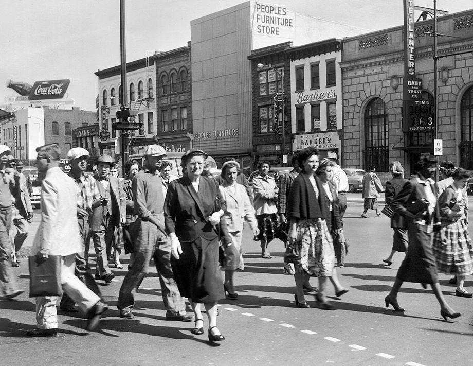 #99 Shoppers on Broad Street in downtown Richmond rushed to find bargains at the fourth annual Richmond Day, 1955.