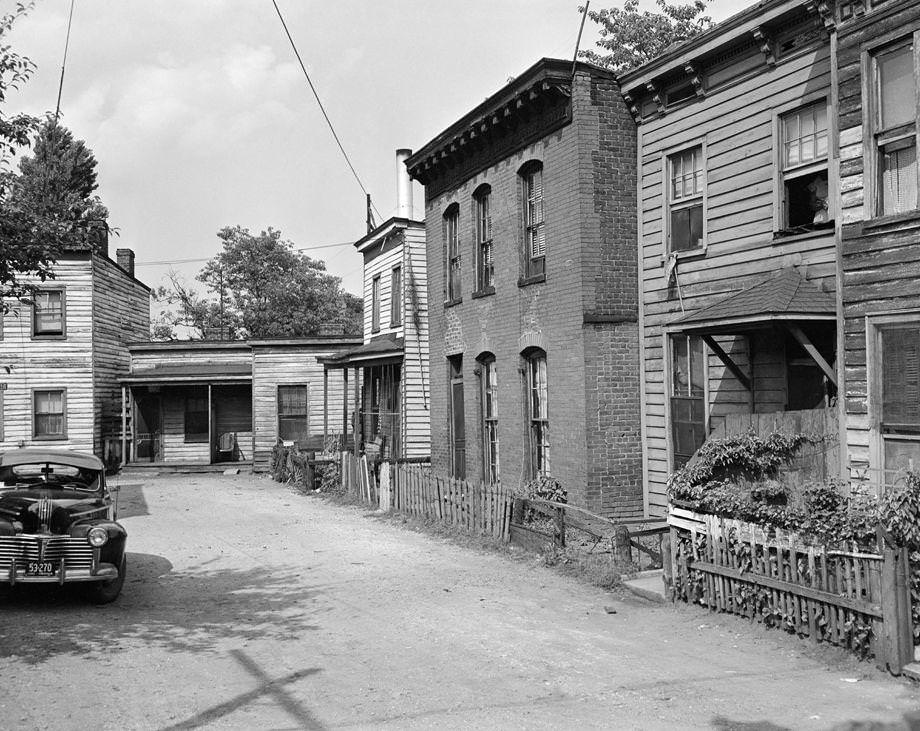#148 The area at the intersection of Axtell and Jesse streets in downtown Richmond, 1950.