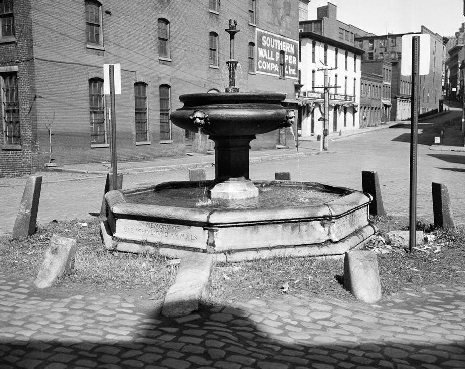 #161 The horse fountain on Shockoe Lane, the small stretch at 13th and East Cary streets that is now referred to as Shockoe Slip, 1950.