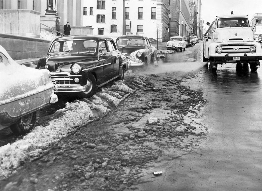 #190 Richmond got an early dose of winter, with 2 inches of wet snow and record cold temperatures, 1954.