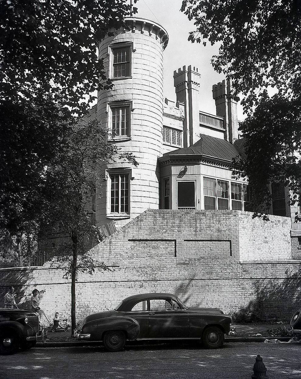 #221 Pratt’s Castle, built as the Richmond private home of William Abbott Pratt in the 1850s.