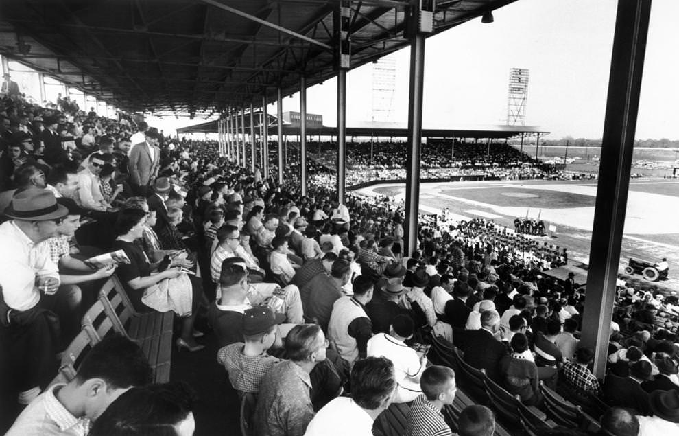 #37 More than 10,000 spectators attended the Richmond Virginians’ exhibition game against the New York Yankees at Parker Field in Richmond, 1960.