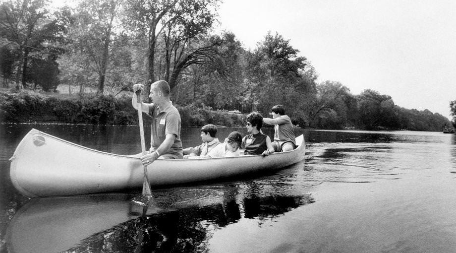 #163 The Richmond Scenic James Council led canoe and walking tours for about 200 people to highlight the natural beauty of the river, 1970.