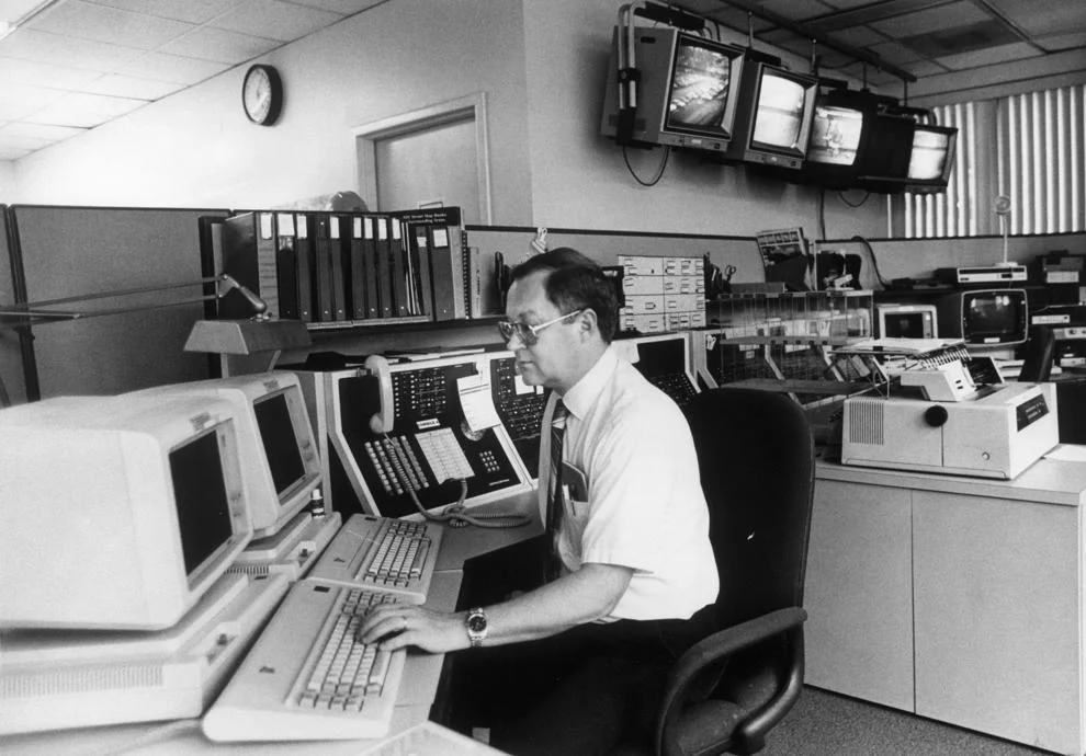 #58 Gary Michael directs Virginia Power’s emergency response system from the utility’s Central Division Operations Center in Henrico County, 1991.