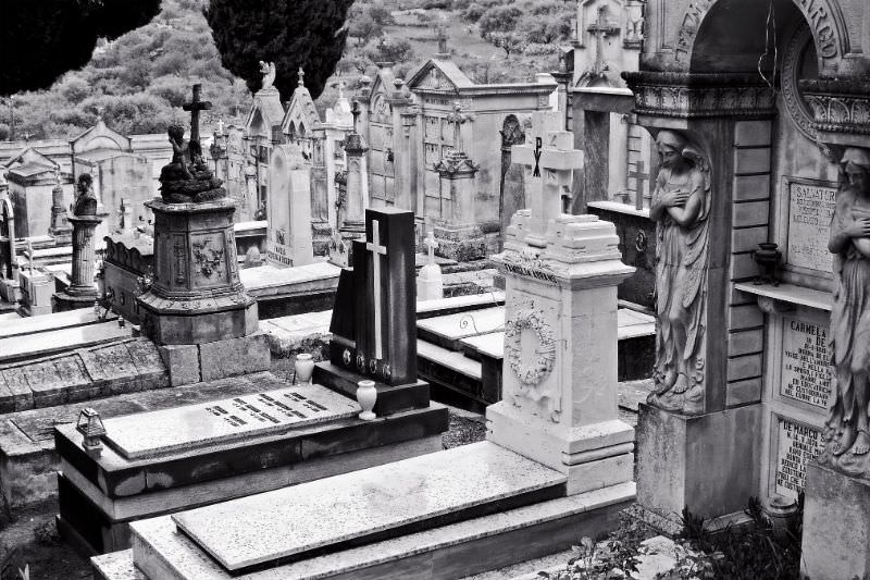 #17 The silent, Ferla, Sicily, 1971