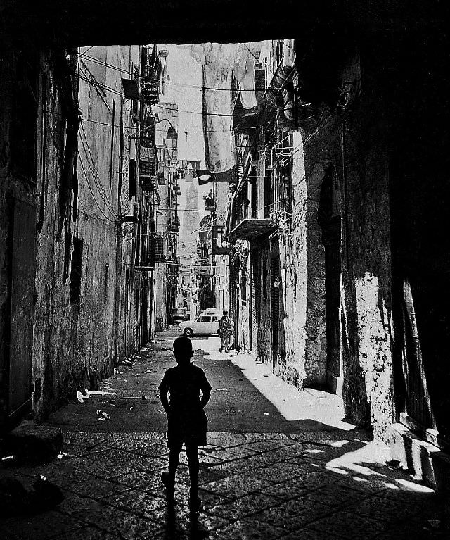#38 The tunnel, Palermo, Sicily, 1973