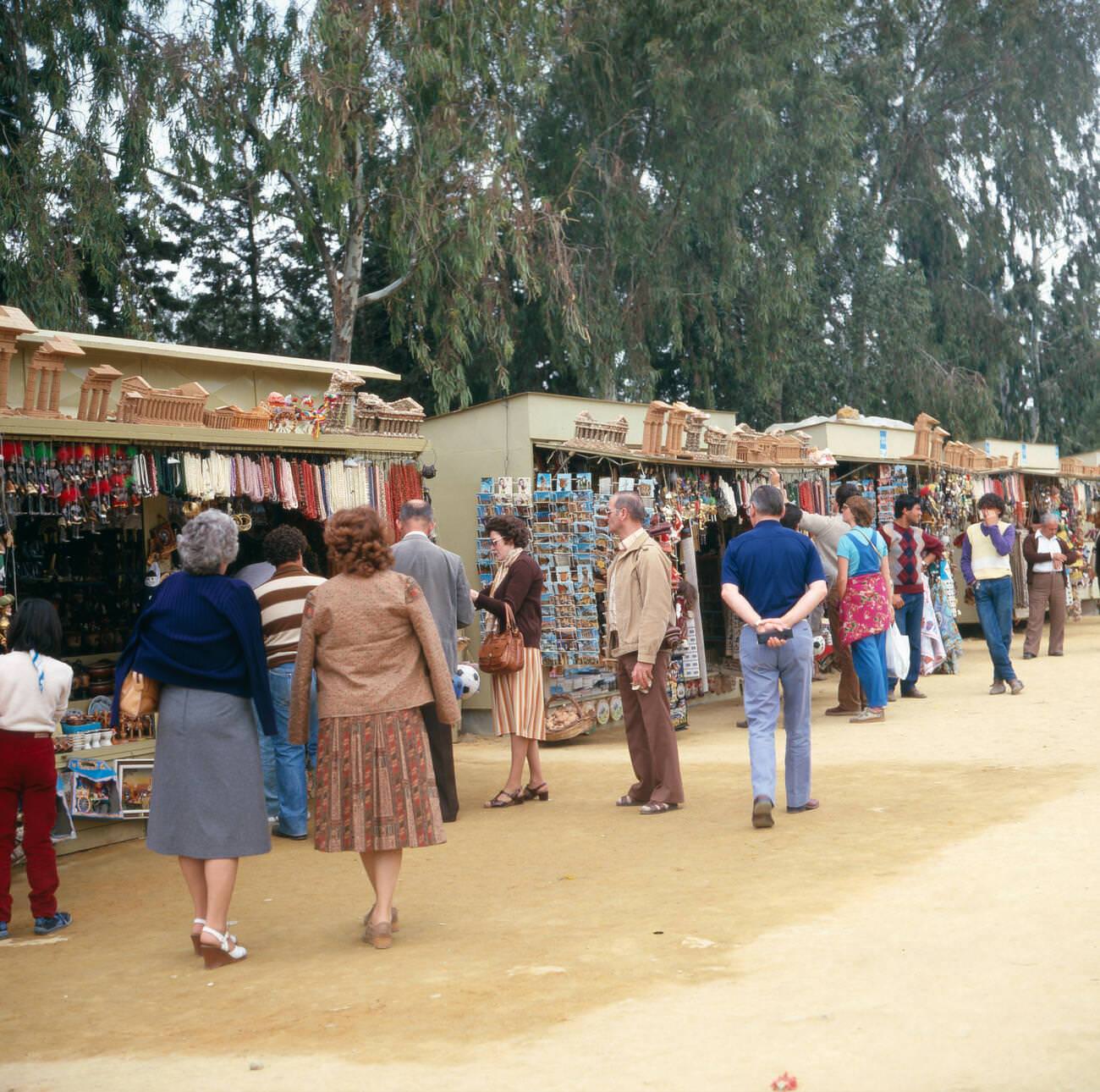 #86 Tourists going shopping in Sicily, Italy, in the 1970s.